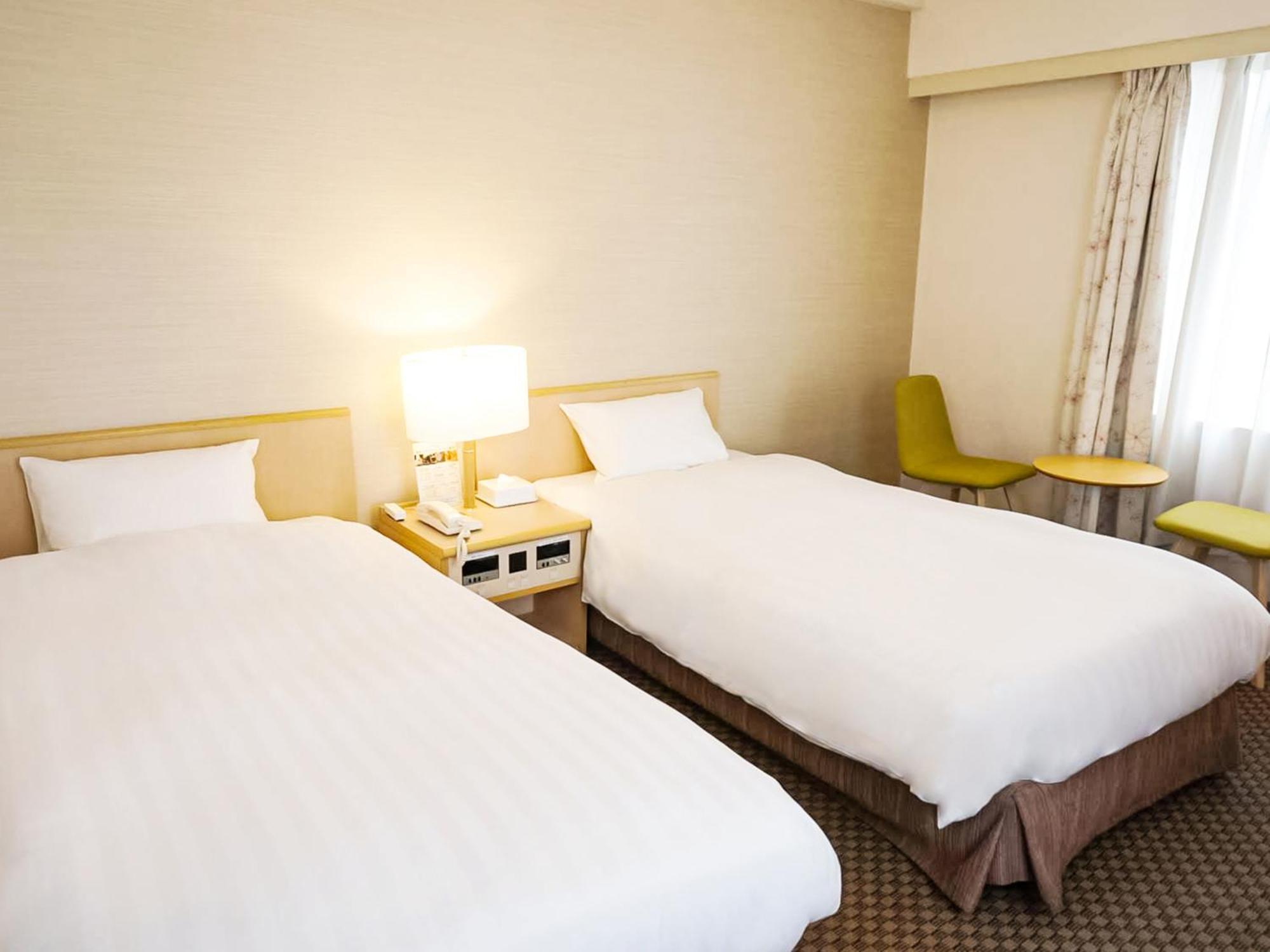 Kobe Port Tower Hotel Exterior photo